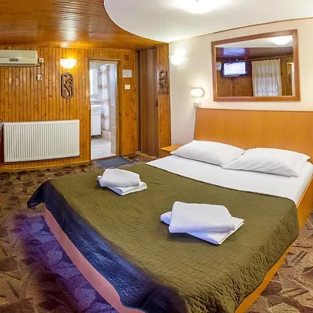 Pensiunea Casa ゲストハウス 3*