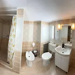 Pensiunea Casa 3* Bucarest